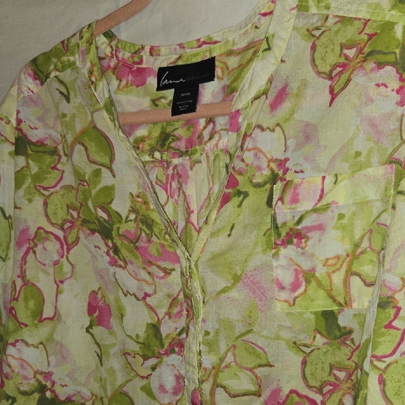 Lane Bryant 22/ 24 Pink and Green Long Sleeve Buttoned Blouse Mandarin Collar - Picture 4 of 7